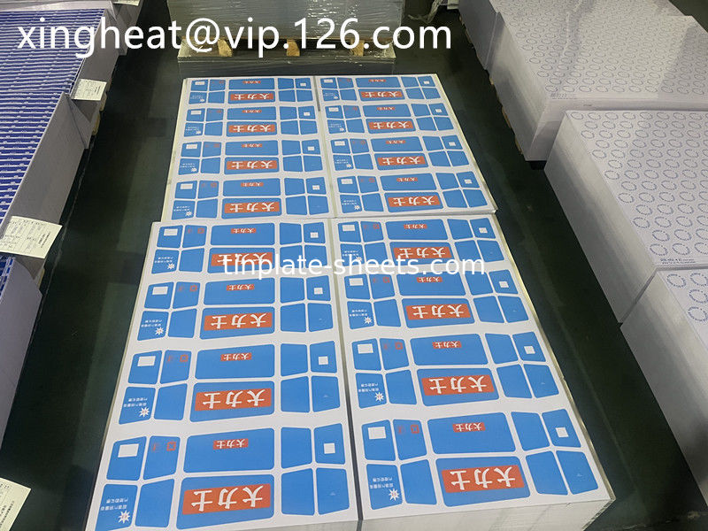 ورق استین چاپی سفارشی با رنگ روشن / سنگ / نقره / مت 600-986mm عرض 1.5-1.85MT وزن هر بسته